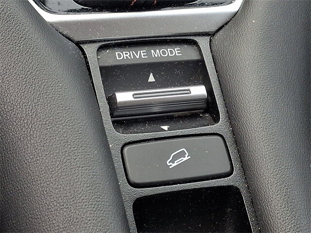 Thumbnail: 2023 Honda HR-V - 23