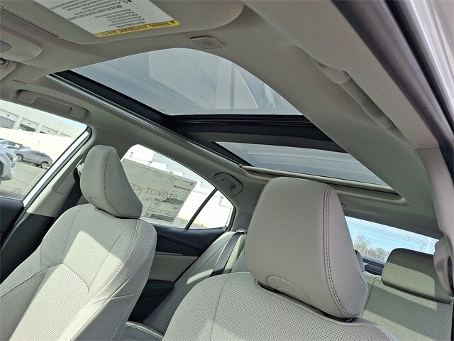 Thumbnail: 2026 Toyota Camry - 13