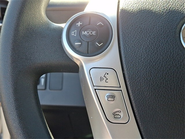 Thumbnail: 2016 Toyota Prius c - 20