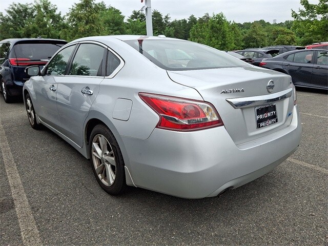 Thumbnail: 2013 Nissan Altima - 9
