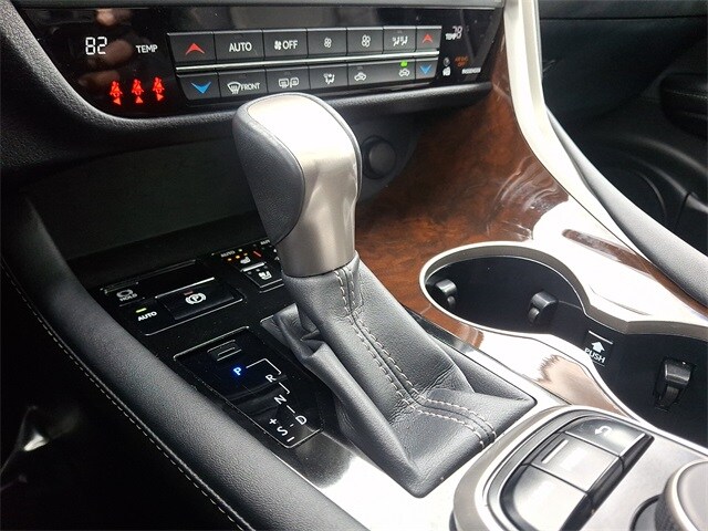 Thumbnail: 2017 Lexus RX - 15