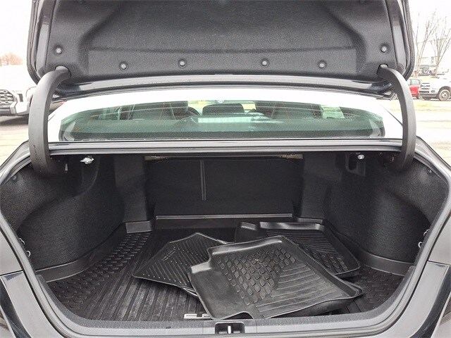 Thumbnail: 2018 Toyota Camry - 29