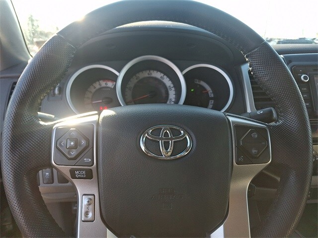 Thumbnail: 2015 Toyota Tacoma - 17