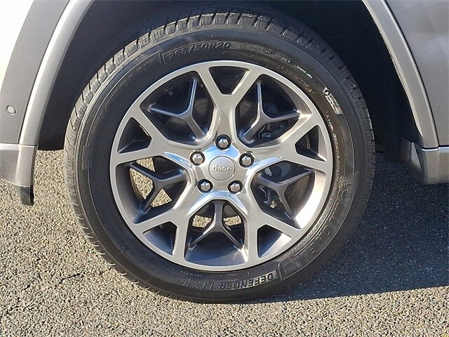 Thumbnail: 2020 Jeep Grand Cherokee - 8