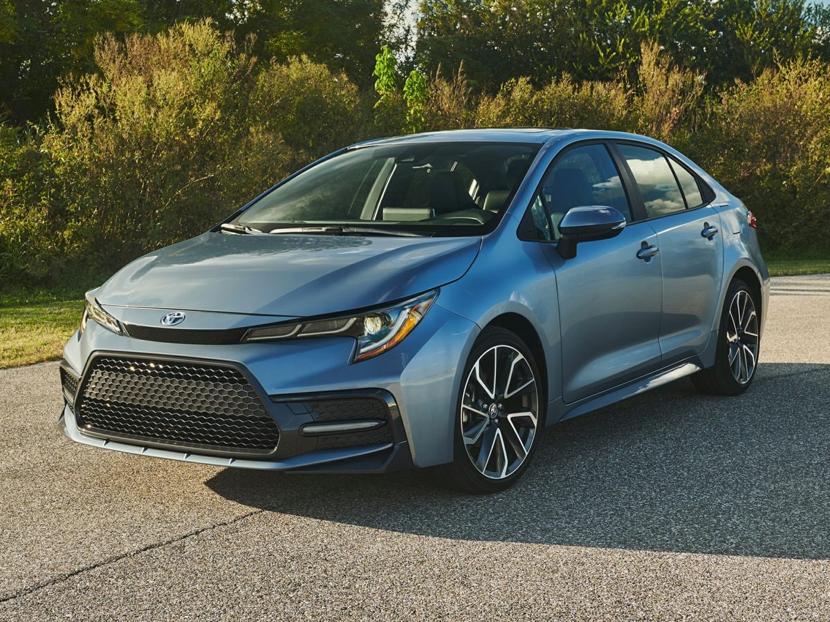 2021 Toyota Corolla XLE Hero Image