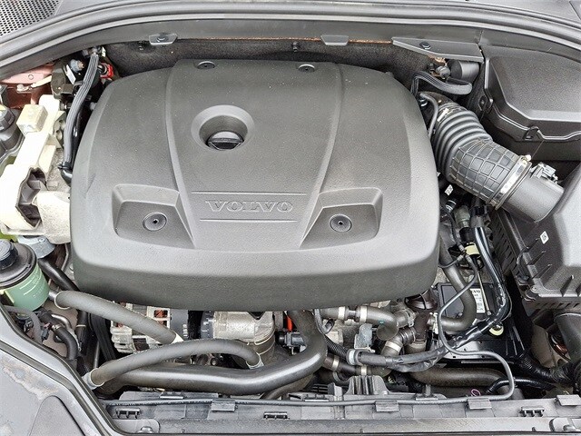 Thumbnail: 2016 Volvo XC60 - 25