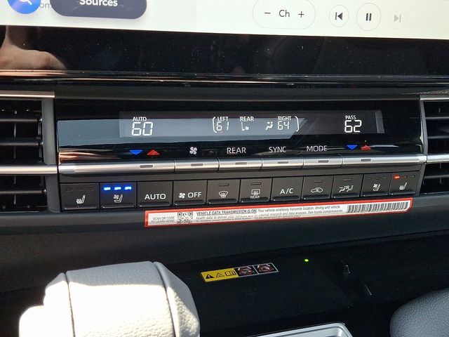 Thumbnail: 2026 Toyota Sienna - 14