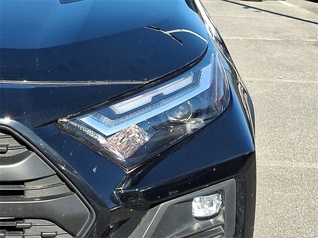 Thumbnail: 2023 Toyota RAV4 - 9