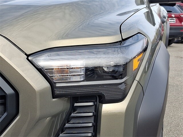 Thumbnail: 2025 Toyota Tacoma - 8