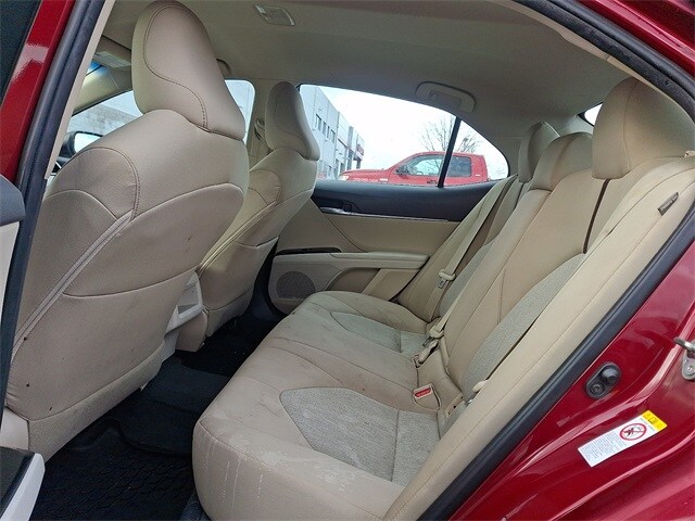 Thumbnail: 2018 Toyota Camry - 10