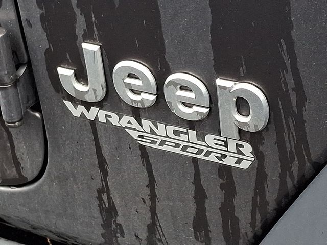 Thumbnail: 2019 Jeep Wrangler - 10