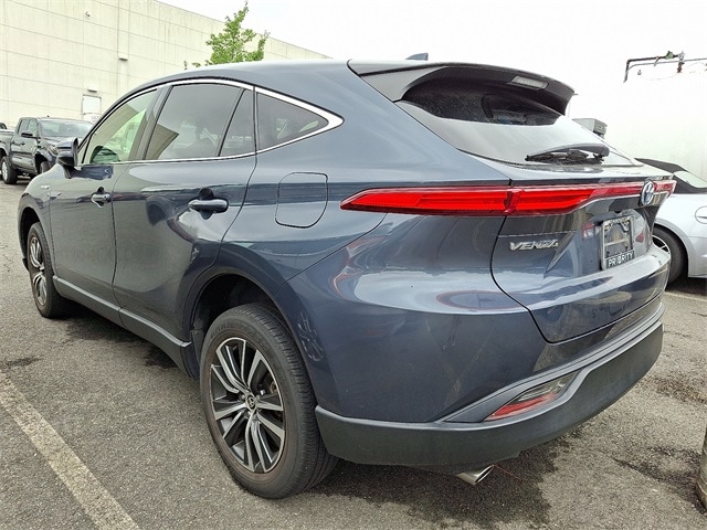 Thumbnail: 2021 Toyota Venza - 8