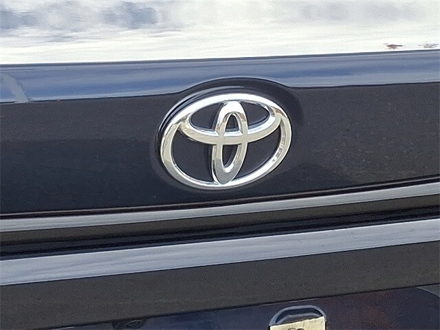 Thumbnail: 2023 Toyota Corolla - 28