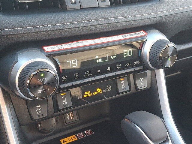 Thumbnail: 2025 Toyota RAV4 - 15