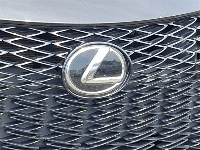 Thumbnail: 2021 Lexus IS - 10
