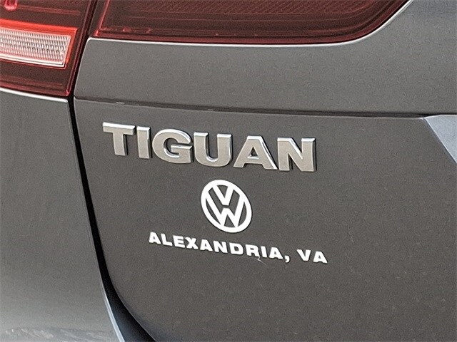 Thumbnail: 2018 Volkswagen Tiguan - 29