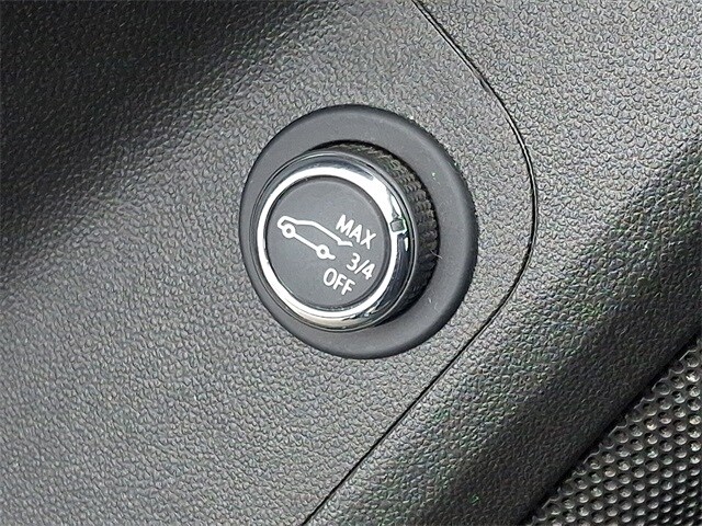 Thumbnail: 2023 GMC Acadia - 31