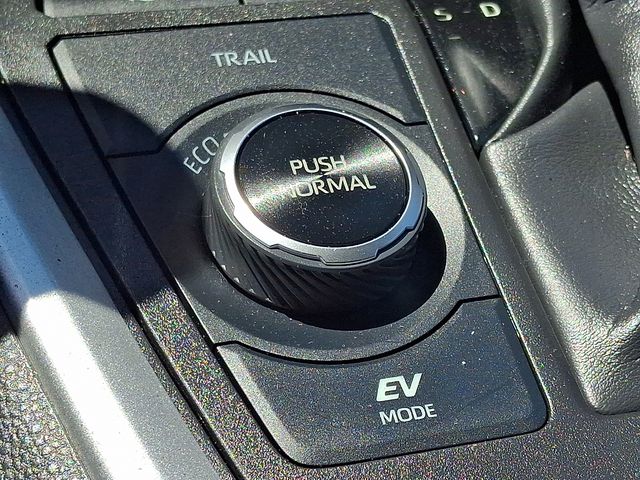 Thumbnail: 2023 Toyota RAV4 - 22