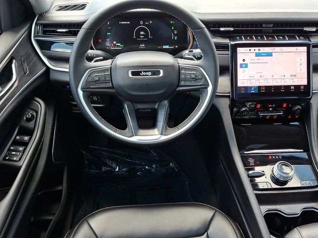 Thumbnail: 2024 Jeep Grand Cherokee - 11