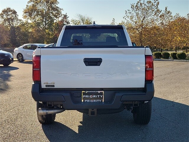 Thumbnail: 2025 Toyota Tacoma - 5