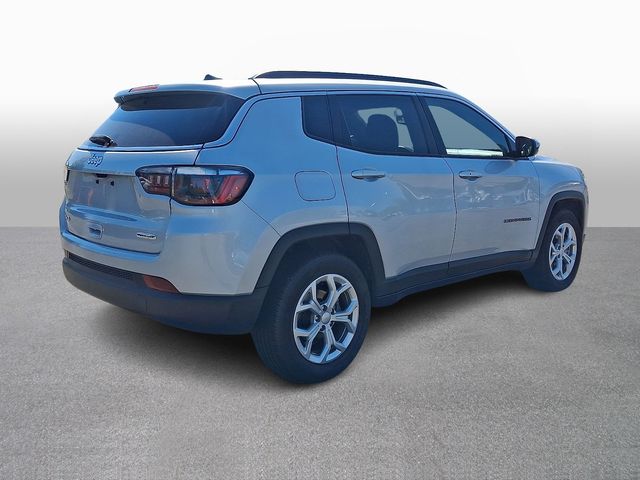 Thumbnail: 2024 Jeep Compass - 4