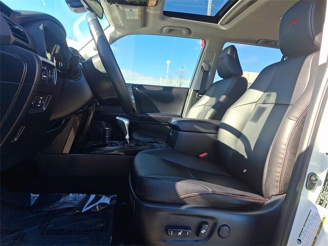 Thumbnail: 2023 Toyota 4Runner - 13