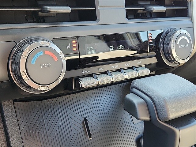 Thumbnail: 2025 Toyota Tacoma - 10