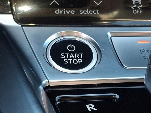 Thumbnail: 2022 Audi e-tron - 24