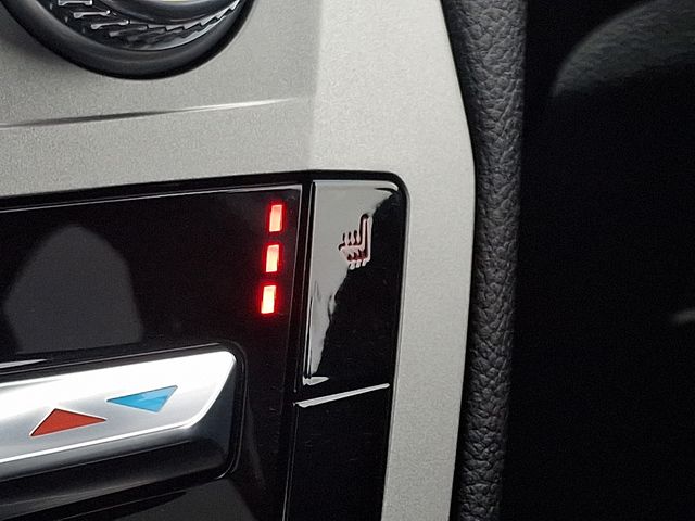 Thumbnail: 2022 Ford Explorer - 21