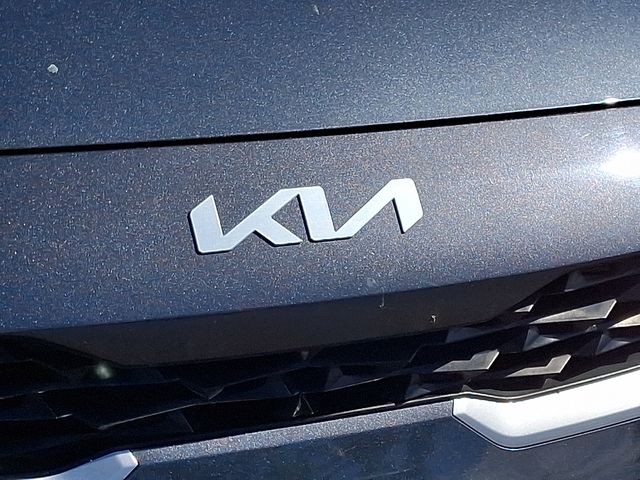 Thumbnail: 2023 Kia Forte - 10