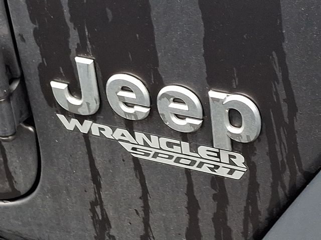 Thumbnail: 2019 Jeep Wrangler - 9