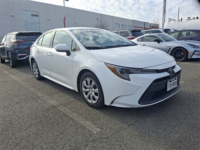 Thumbnail: 2024 Toyota Corolla - 3