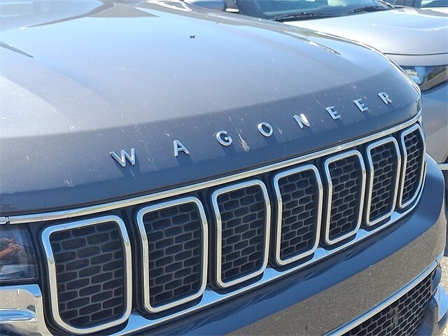 Thumbnail: 2023 Jeep Wagoneer - 4