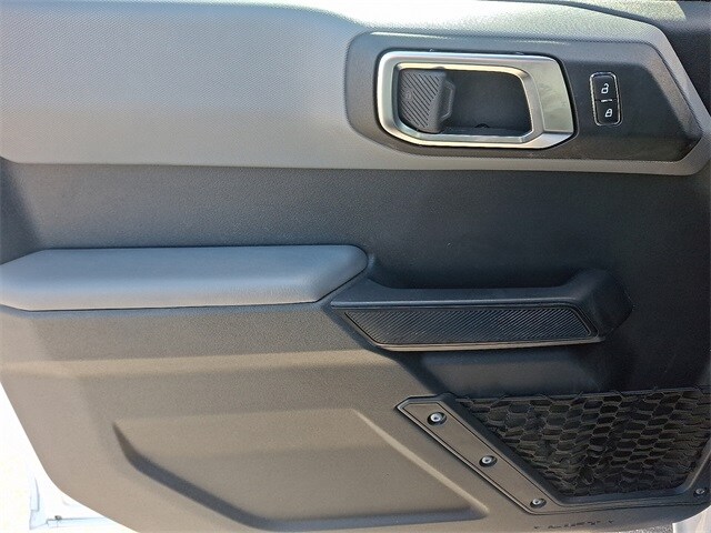 Thumbnail: 2023 Ford Bronco - 12