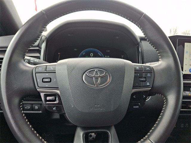 Thumbnail: 2025 Toyota Camry - 18