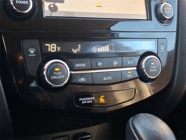 Thumbnail: 2014 Nissan Rogue - 15