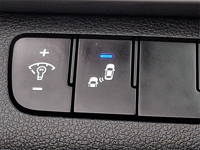 Thumbnail: 2018 Hyundai Elantra - 23