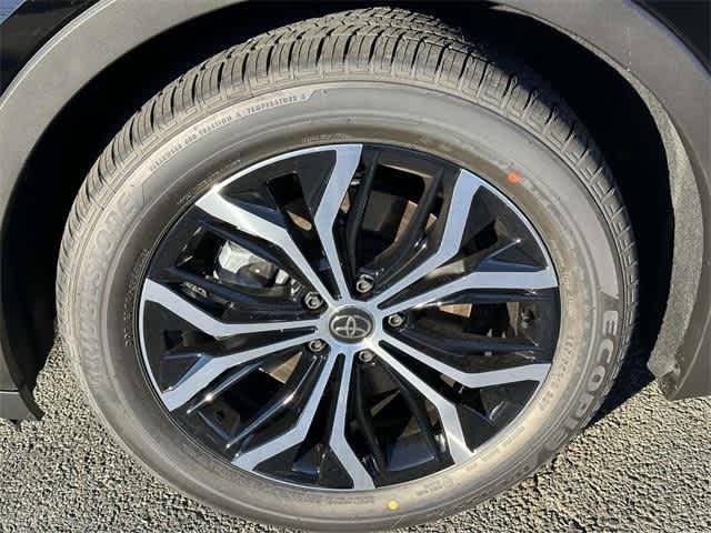 Thumbnail: 2024 Toyota Crown - 7