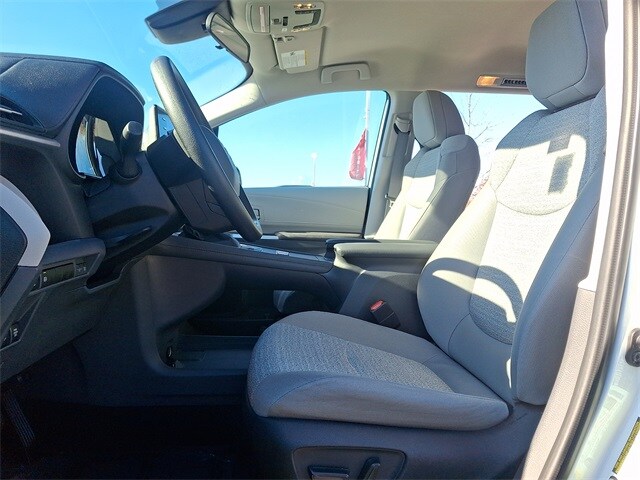 Thumbnail: 2022 Toyota Sienna - 14