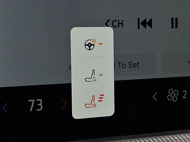 Thumbnail: 2025 Ford Explorer - 27