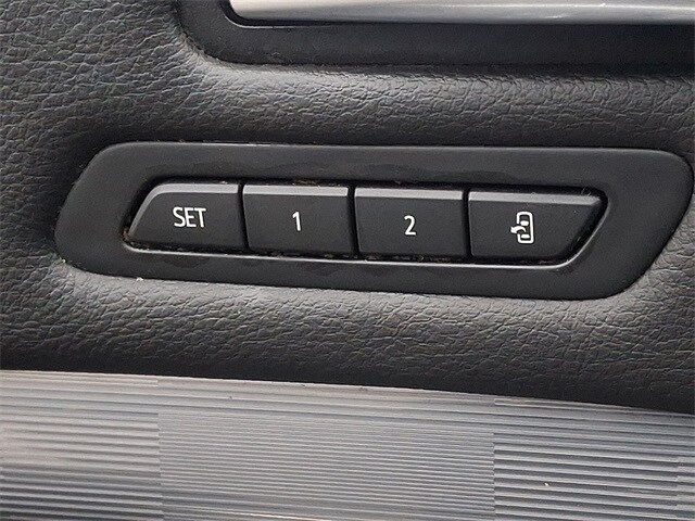 Thumbnail: 2024 Cadillac XT4 - 27