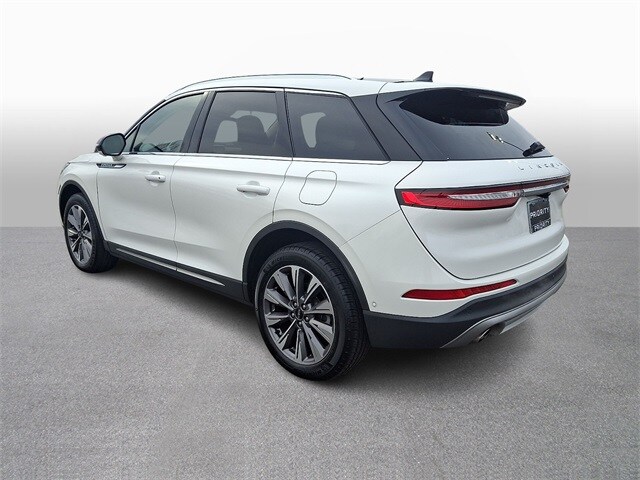 Thumbnail: 2022 Lincoln Corsair - 6