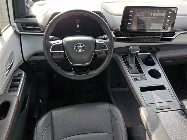 Thumbnail: 2023 Toyota Sienna - 12