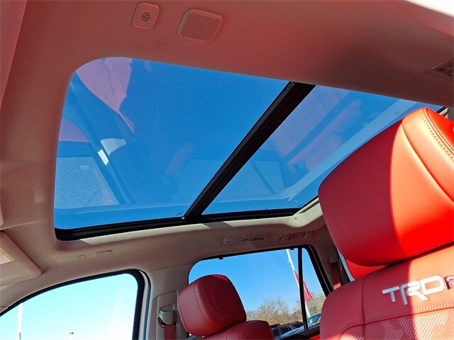 Thumbnail: 2023 Toyota Sequoia - 15