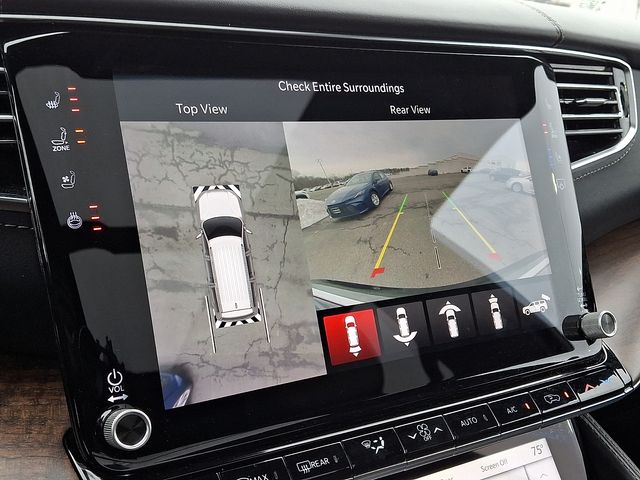 Thumbnail: 2024 Jeep Grand Wagoneer L - 20