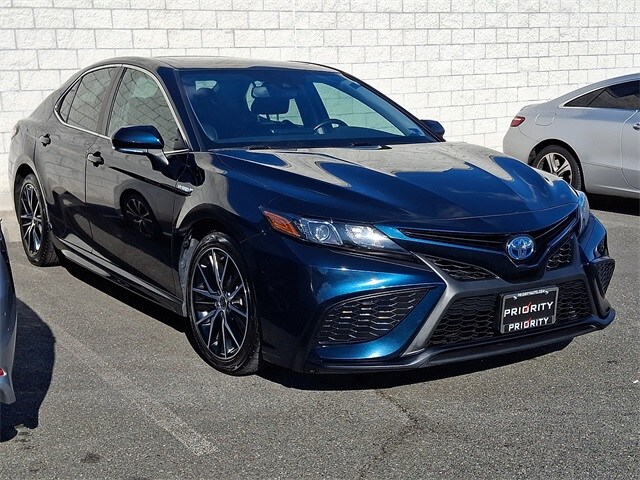 Thumbnail: 2021 Toyota Camry - 3