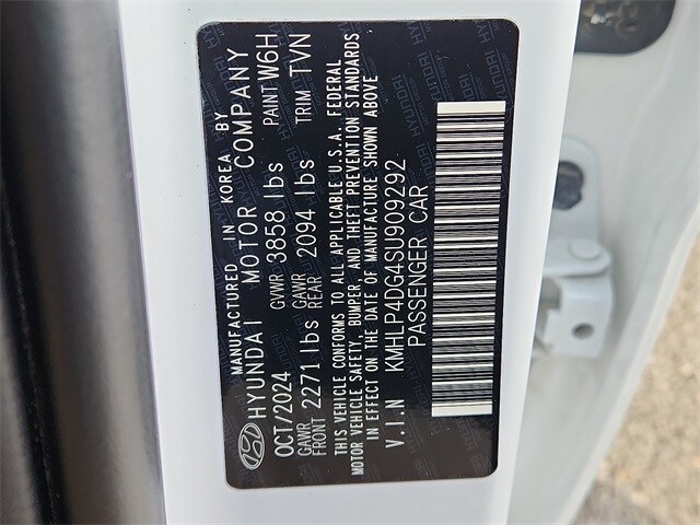 Thumbnail: 2025 Hyundai Elantra - 27