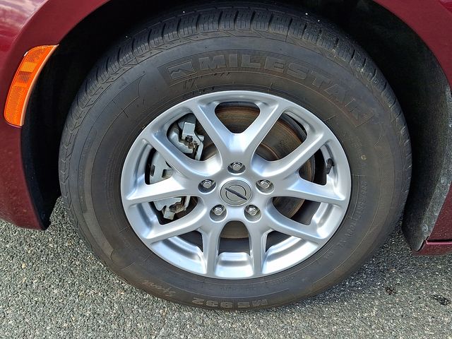 Thumbnail: 2023 Chrysler Voyager - 8