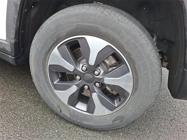 Thumbnail: 2024 Jeep Grand Cherokee - 7