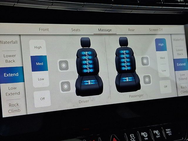 Thumbnail: 2024 Jeep Grand Wagoneer L - 33